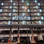 Trion Kl Infinity Pool Near Klcc 7Pax